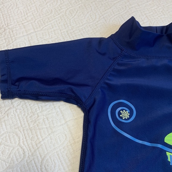 12-18m (4/$20) UV Skins Iguana Rashguard Swim Top - Picture 4 of 12